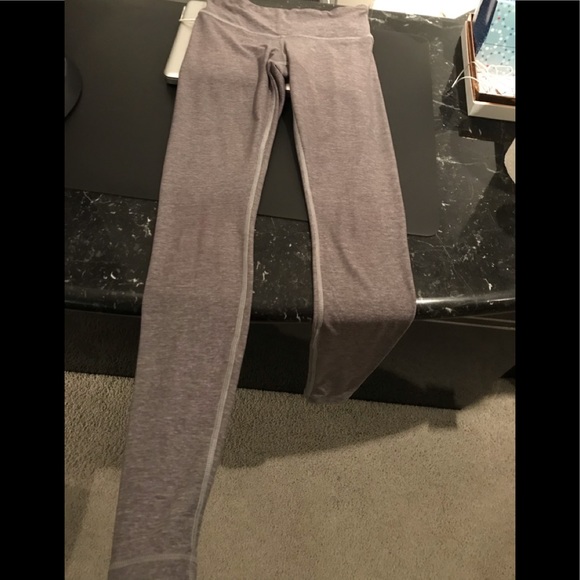 Lululemon wunder under pant 111 sz4 - Picture 2 of 8